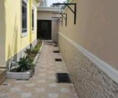 Duplex nouvellement construit