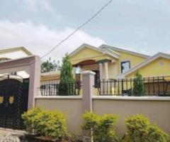 Duplex nouvellement construit